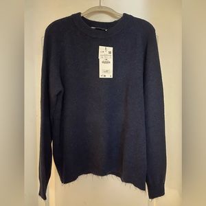 NWT Zara Alpaca/wool crew neck sweater.  Size L. Navy blue